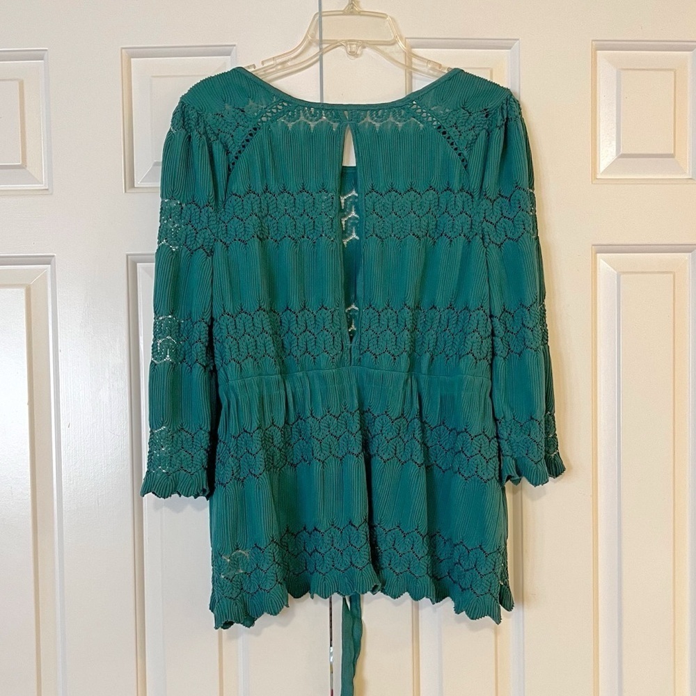 Free People Fire Island Open Knit top. Green, 3/4 sleeve, waist tie, lace. Large - Picture 15 of 15